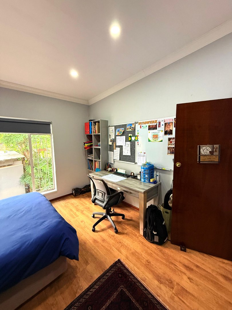 5 Bedroom Property for Sale in Doringkruin North West